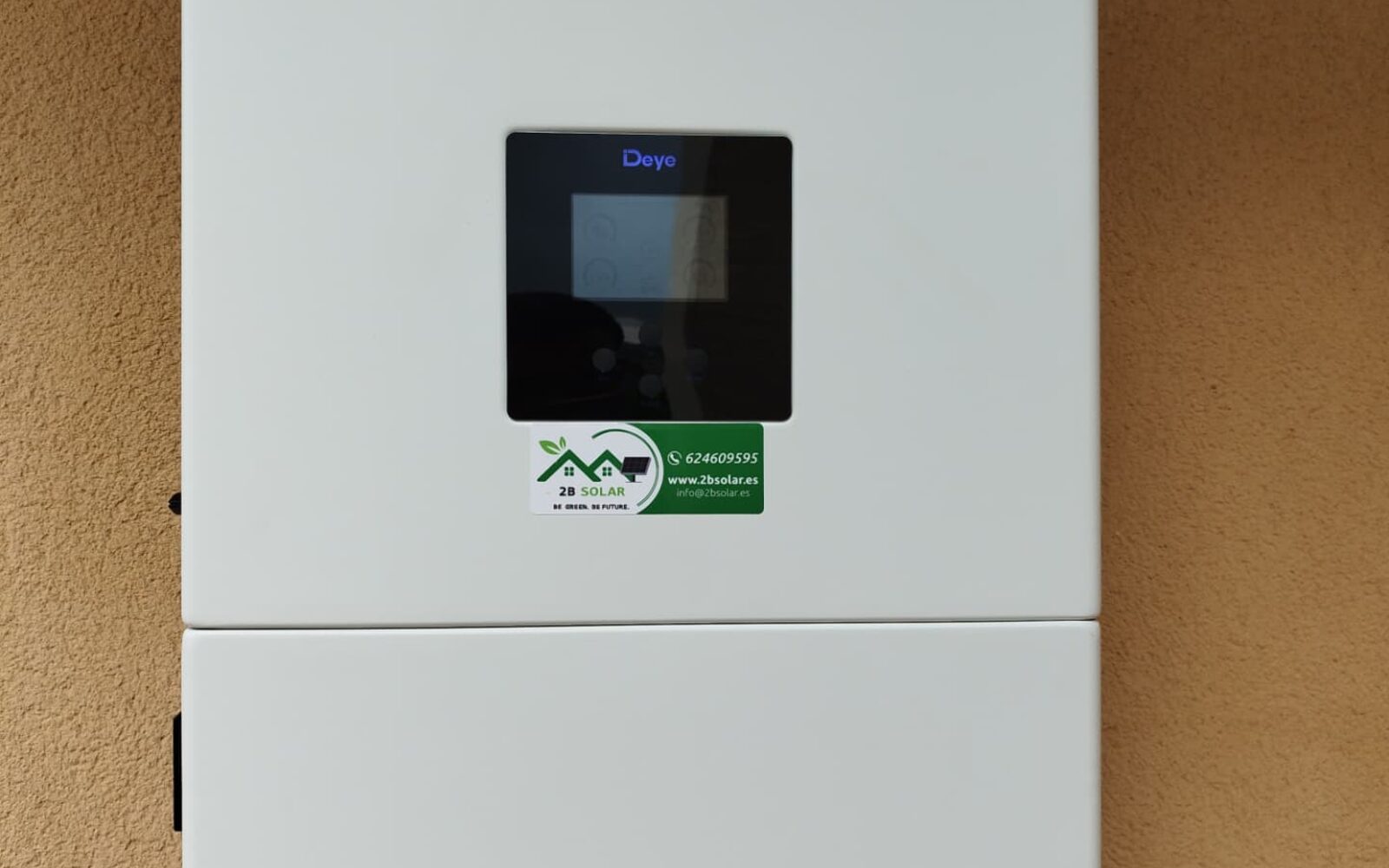 Batería para instalación de placas solares en Alicante