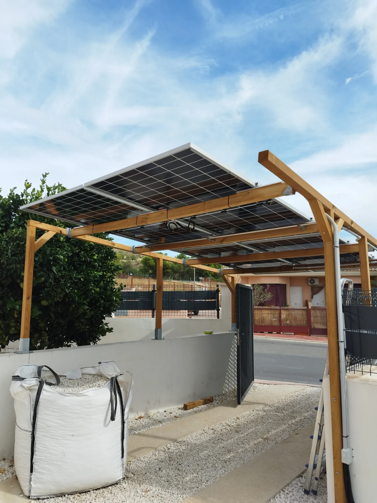 Instalación solar con batería en Busot (Alicante), foto 1