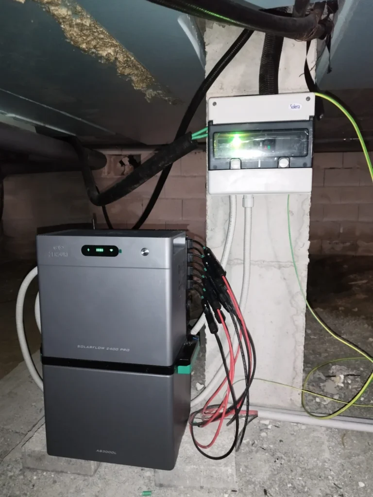 Instalación solar con batería en Busot (Alicante), foto 3